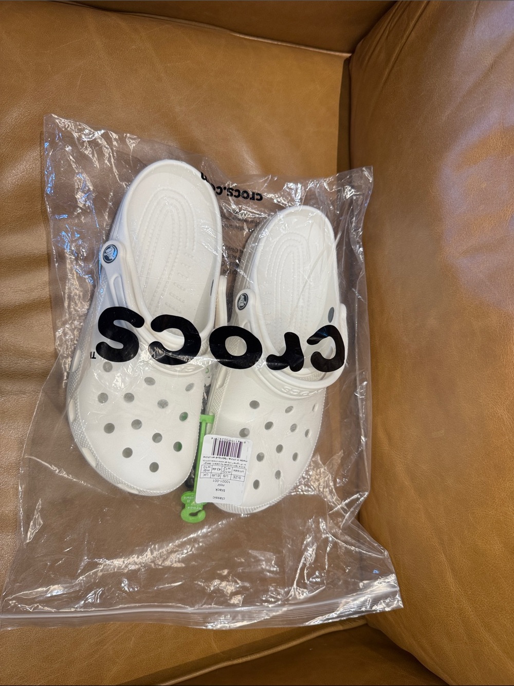 CROCS Classic White Crocs Clogs Unisex M10.5/W12 NWB Lightweight Comfort Shoes - Picture 4 of 4
